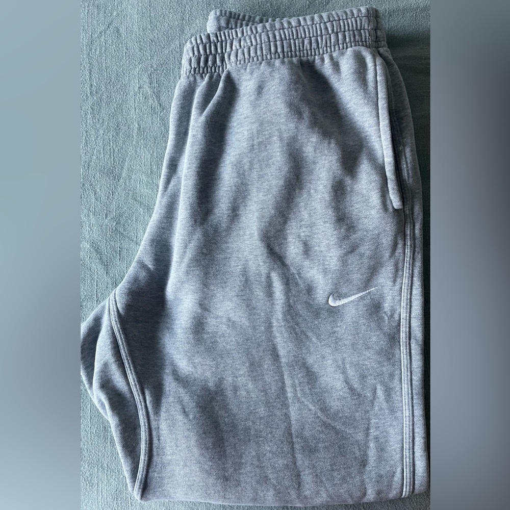 Nike joggers